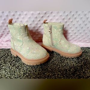 Toddler floral boots